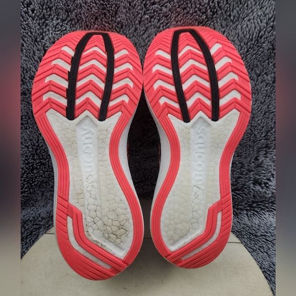 Saucony Endorphin Speed 2 Green Running Shoes Women's Size 7.5 - Picture 8 of 9